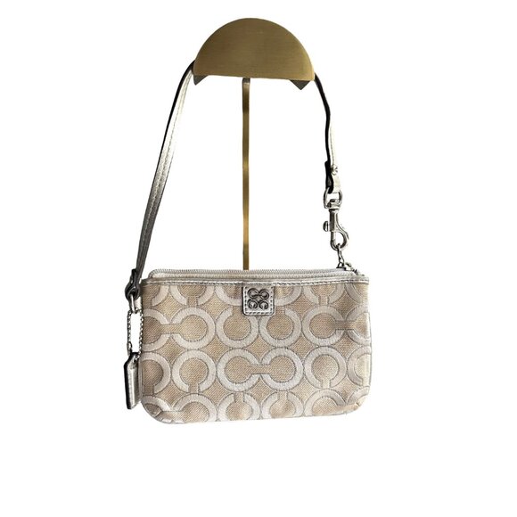 Coach Metallic Wristlet Never Been Used - Picture 1 of 4